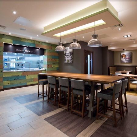Premier Inn Leeds City Centre エクステリア 写真