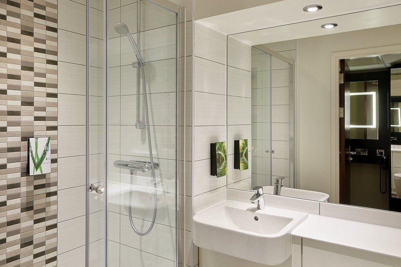 Premier Inn Leeds City Centre エクステリア 写真